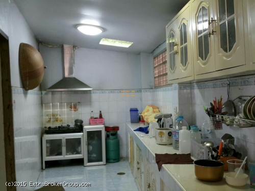 ทาวน์เฮาส์ ม.พิศาล 5 เนื้อที่ 52 ตรว.  6 ห้องนอน เหมาะครอบครัวใหญ่  ทำ office ได้ 