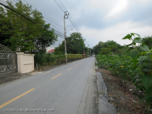 ที่ดิน เนื้อที่ 146.8 ตรว. พุทธมณฑลสาย3 แยก17 เหมาะปลูกบ้าน สร้างร้านค้าต่างๆ 