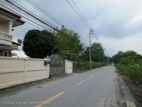 ที่ดิน เนื้อที่ 146.8 ตรว. พุทธมณฑลสาย3 แยก17 เหมาะปลูกบ้าน สร้างร้านค้าต่างๆ 