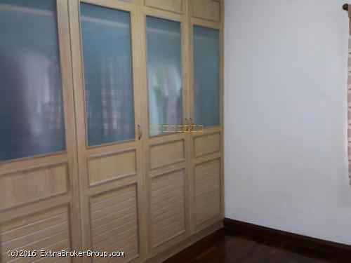 ให้เช่าทาวน์โฮม 3 ชั้น ย่านแจ้งวัฒนะ เฟอร์ฯ +เครื่องใช้ไฟฟ้าครบ  ใกล้ศูนย์ราชการ-เมืองทองธานี ม.ยิ่งรวยนิเวศน์