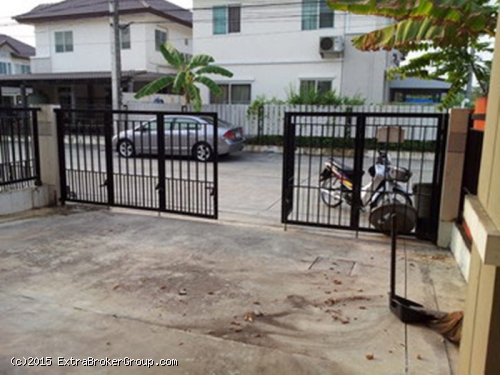 ทาวน์เฮาส์ ม. พฤกษา 32  เนื้อที่ 20.8 ตรว. หน้ากว้าง 5 .5 เมตร ใกล้วงแหวนกาญจนา-พระราม2- เซ็นทรัล 