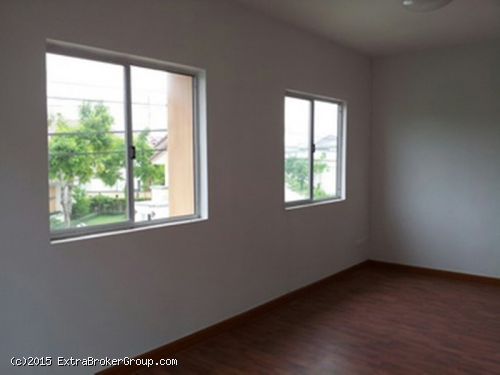 ทาวน์เฮาส์ ม.พฤกษา49/2  บางบัวทอง เนื้อที่ 23.5 ตรว. หน้าโครงการ ค้าขายได้ 