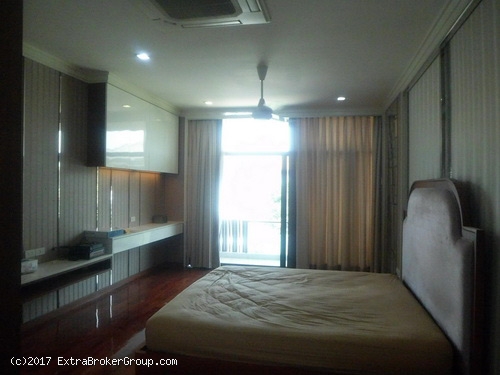 บ้านเดี่ยว ม.URBAN SATHORN 120 ตรว. 4นอน4น้ำ เรือนรับรอง 