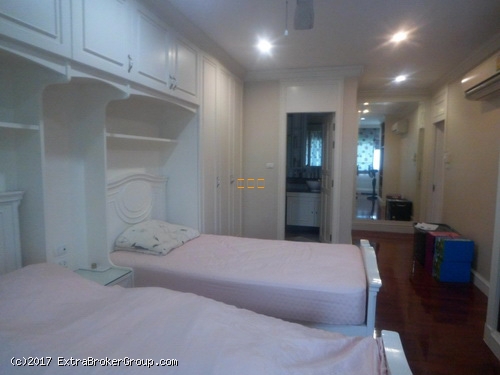 ขายทาวน์โฮม3ชั้น ม.URBAN สาทร-ราชพฤกษ์ เนื้อที่ 64 ตรว.หลังมุม ใกล้ BTSบางหว้า 
