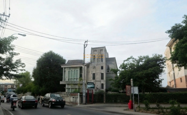 ให้เช่าอาคารสำนักงาน 100ตรว. บรมราชชนนี  สไตล์ลอฟท์โมเดิรน์ จอดรถ6คัน 