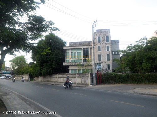 ให้เช่าอาคารสำนักงาน 100ตรว.บรมราชชนนี  สไตล์ลอฟท์โมเดิรน์ จอดรถ6คัน 