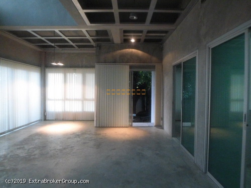 ให้เช่าอาคารสำนักงาน 100ตรว.บรมราชชนนี  สไตล์ลอฟท์โมเดิรน์ จอดรถ6คัน 