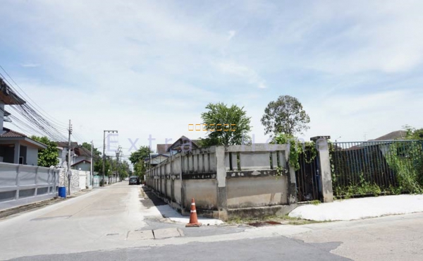 ให้เช่าที่ 230ตรว. บรมราชชนนี101