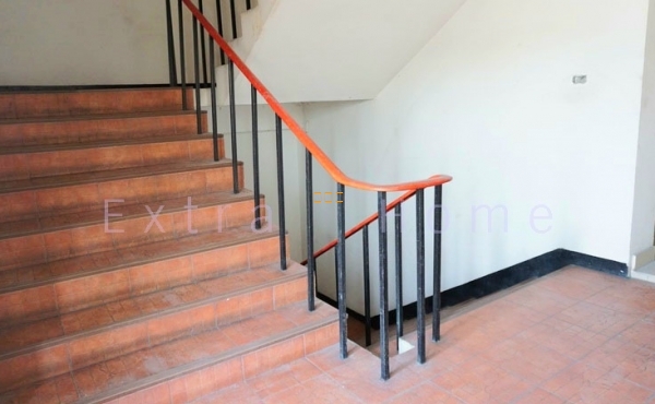 ขายอาคาร 5ชั้น เนื้อที่ 120 ตรว. 44ห้อง ติดถนนใหญ่ เพชรเกษม  ภาษีเจริญ