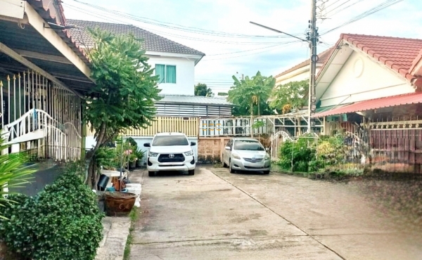 ขายทาวน์เฮาส์ หลังริม 25 ตรว. ม.ทรัพย์สมบูรณ์สุขเจริญ2 