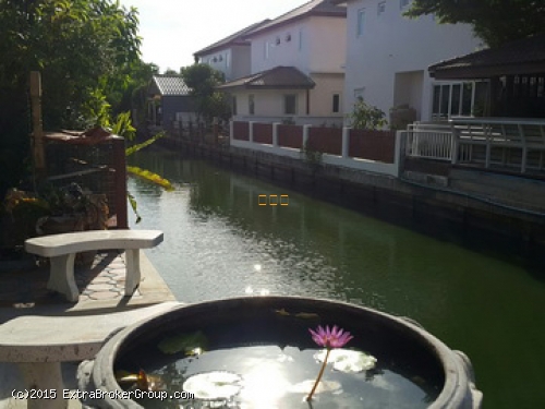 บ้านเดี่ยว 2 ชั้น ม.ธารา1 (สารินซิตี้) เนื้อที่ 63 ตรว.  หลังติดคลอง ตกแต่งสวย สุดคุ้ม 