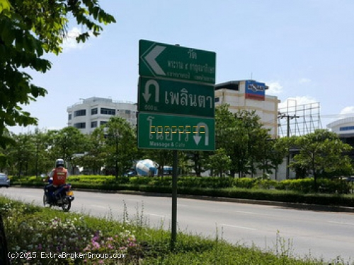 ให้เช่า บ้านพร้อมที่ดิน เนื้อที่ 106 ตรว. ถ.พระราม9 (ศูนย์วิจัย12) ติดถนนหน้าหลัง เหมาะอยู่อาศัย ทำการค้า, หรือสำนักงานoffice ทำเลดี 