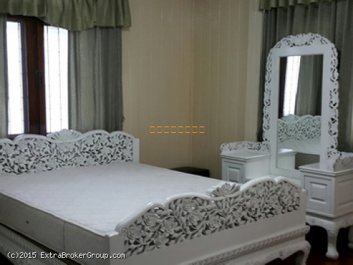 ให้เช่า บ้านพร้อมที่ดิน เนื้อที่ 106 ตรว. ถ.พระราม9 (ศูนย์วิจัย12) ติดถนนหน้าหลัง เหมาะอยู่อาศัย ทำการค้า, หรือสำนักงานoffice ทำเลดี 